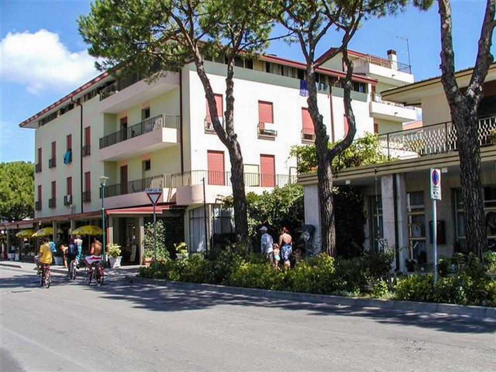 Hotel Cavallino Bianco Екстер'єр фото